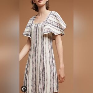 akemi +k kin Anthropologie  flutter sleeve textured dress size Xs